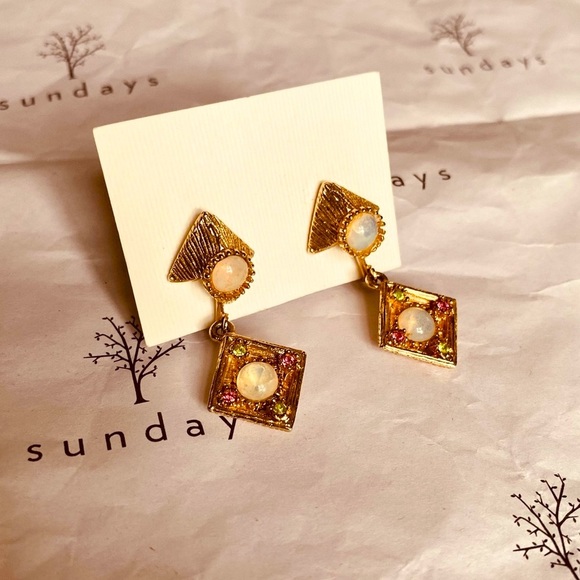 True Vintage Art Deco Style Earrings - Picture 2 of 9